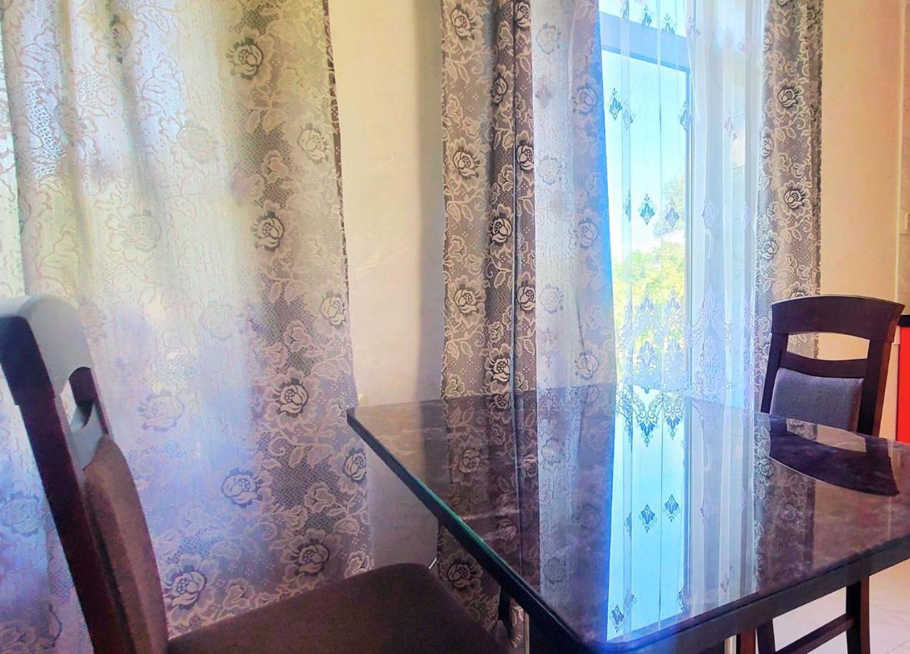 Апартаменти В Будиночку Біля Софіївського Парка Umanʼ Eksteriør billede